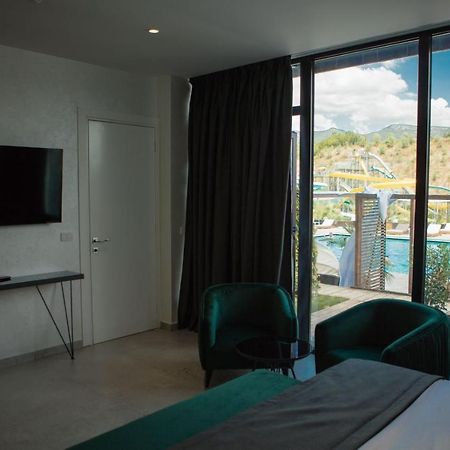 Equos Resort Hotel Tirana Extérieur photo