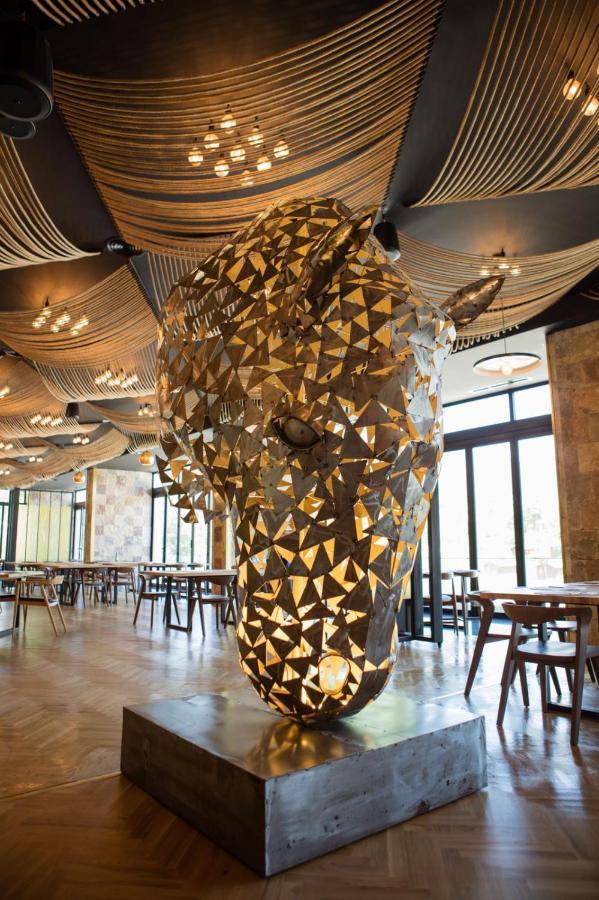 Equos Resort Hotel Tirana Extérieur photo