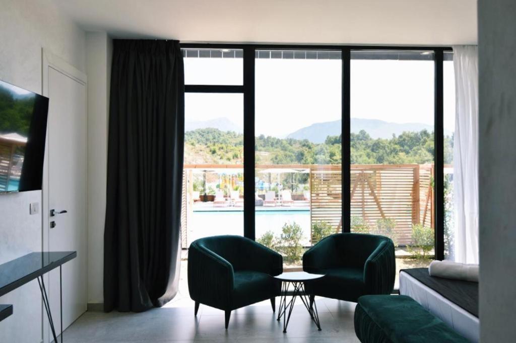 Equos Resort Hotel Tirana Extérieur photo
